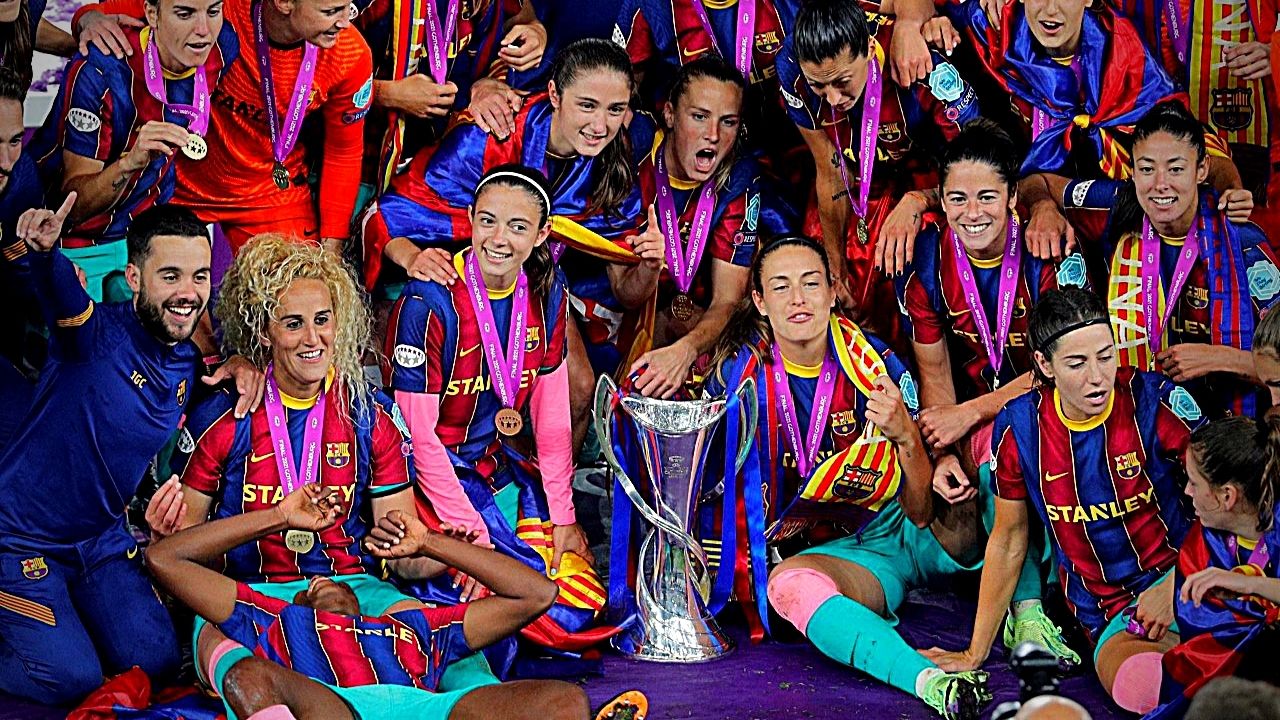 Barcelona femenino da lección al masculino y se corona campeón de Europa