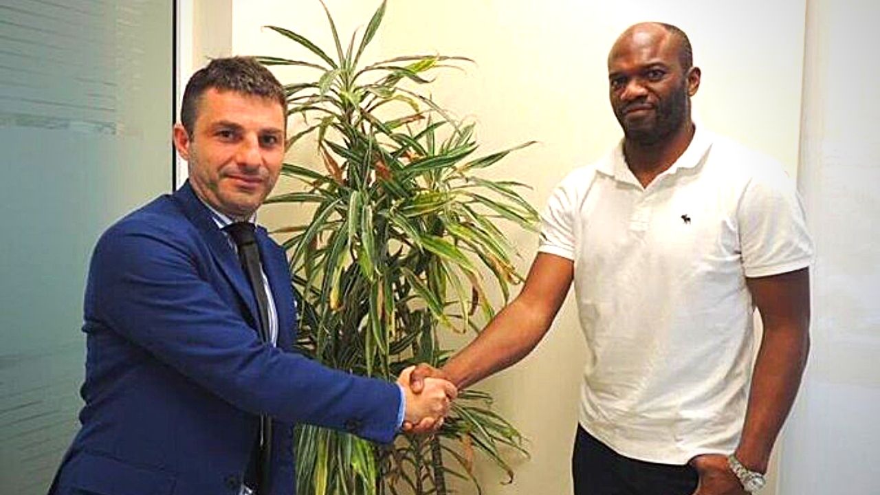 David Suazo volverá a dirigir en Italia y ya es presentado por su nuevo club