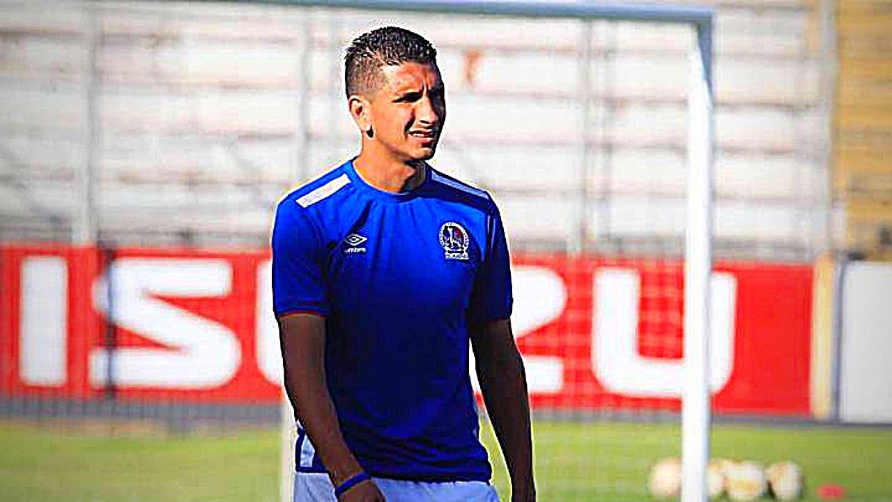 Johnny Leverón cree que Olimpia puede cerrar el título contra Motagua y lo ve favorito en la final