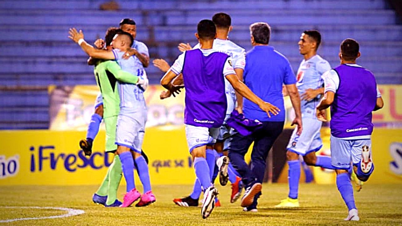 Diego Vazquez y Motagua terminan su infortunio con los penales en Liga 5 Estrellas