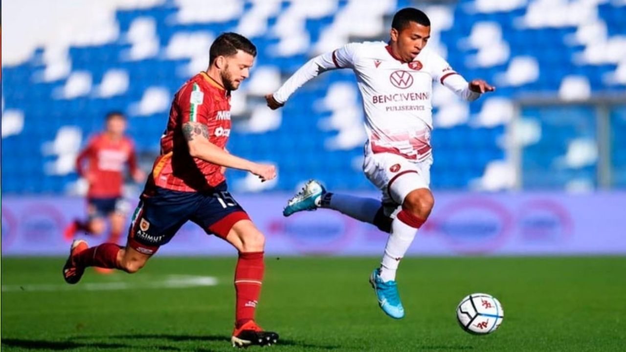 Rigoberto Rivas no seguirá en Reggina y tres clubes de Serie A esperan ficharlo
