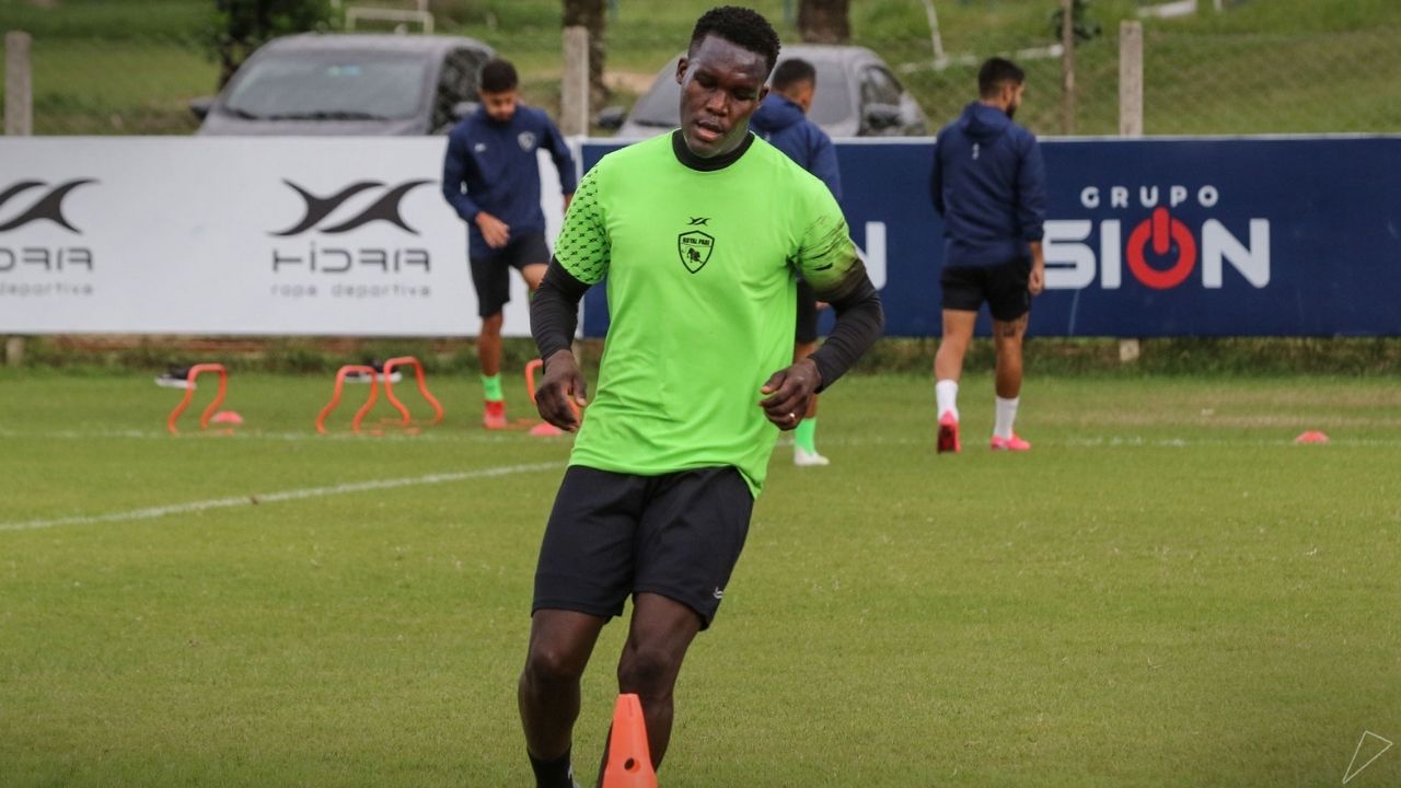 El Royal Pari de Rubilio Castillo se someterá a cuarentena en Bolivia