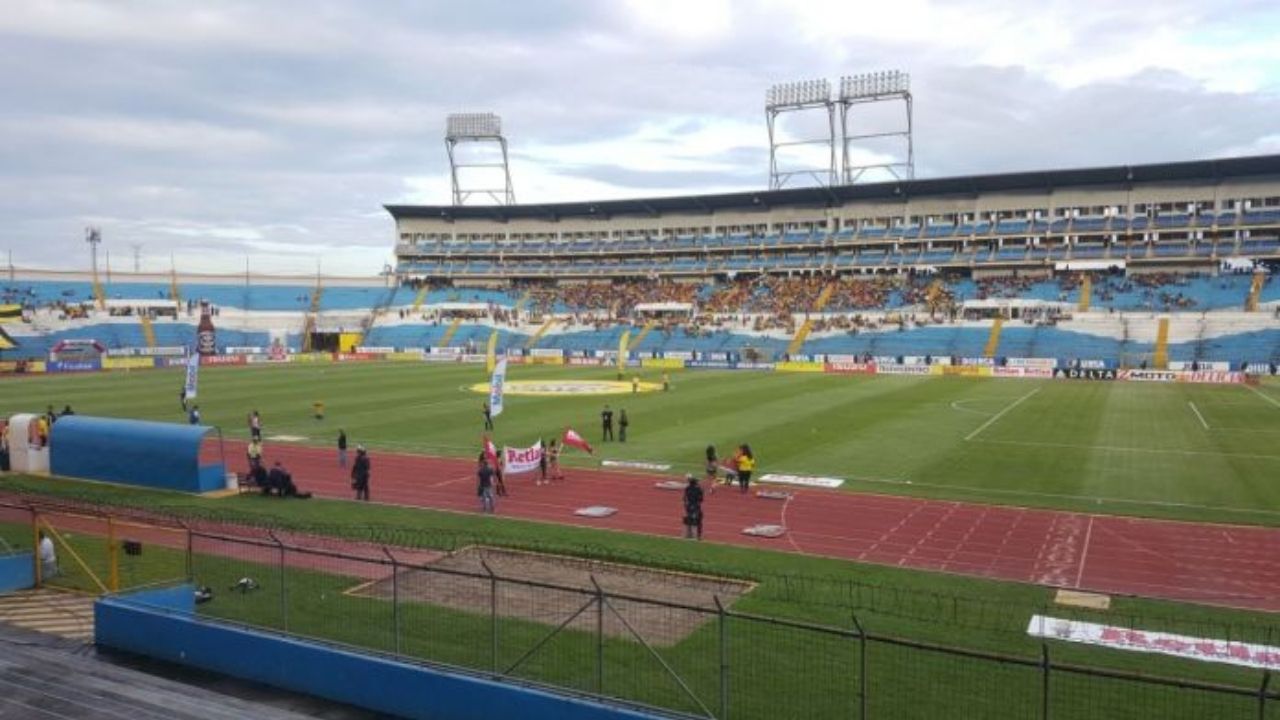 Liga Nacional sigue esperado el 'sí' de Sinager para iniciar el torneo con afición en los estadios