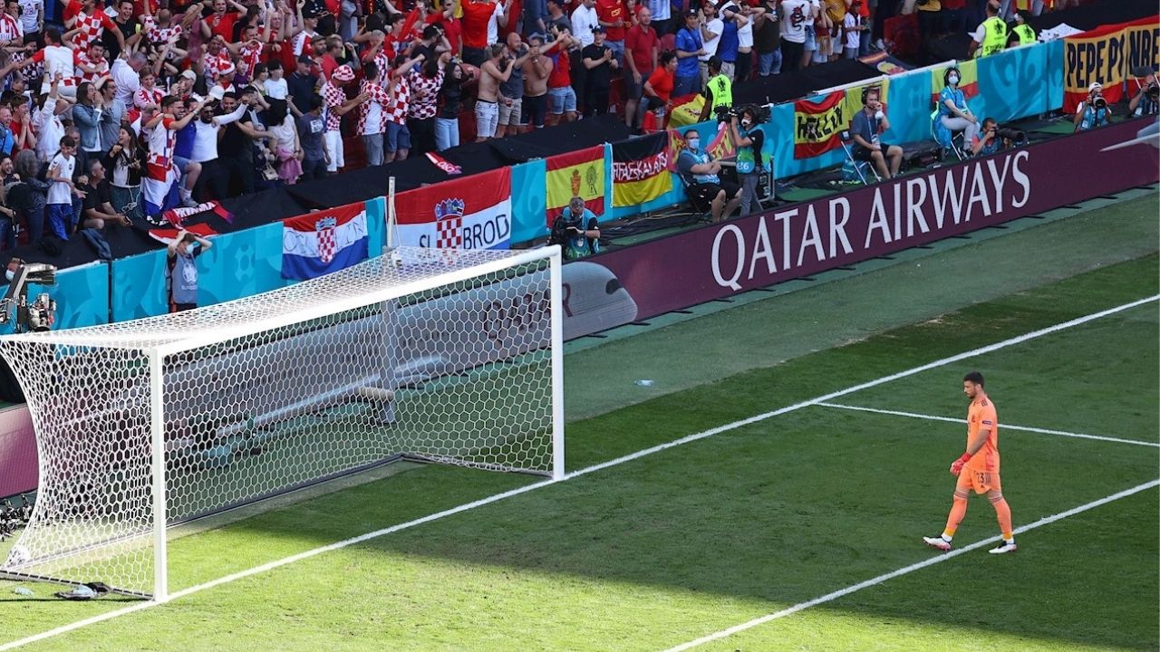 Video: El terrible error del guardameta de España que significó el gol de Croacia