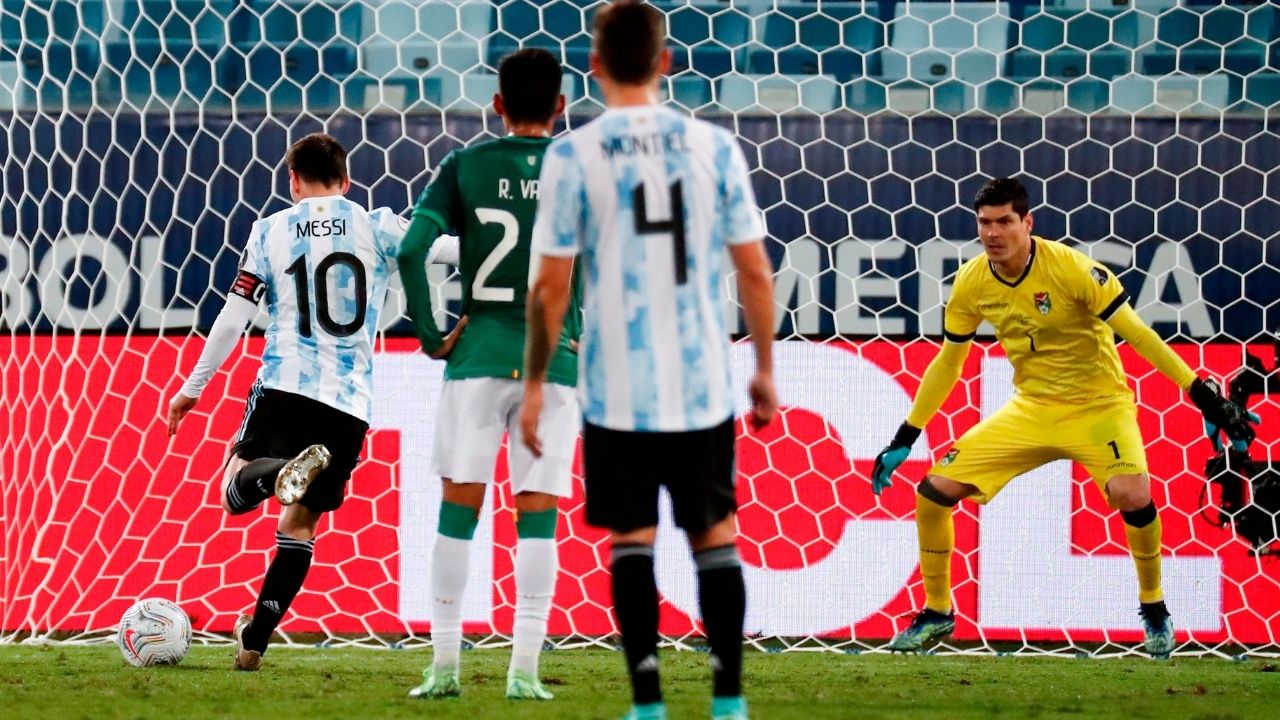 Argentina, de la mano de Messi, goleó a Bolivia y asegura el liderato del Grupo A