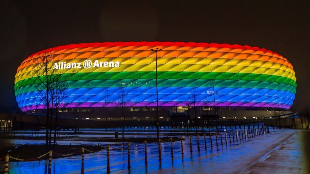 UEFA rechaza petición de iluminar estadio de Múnich con colores del arco iris