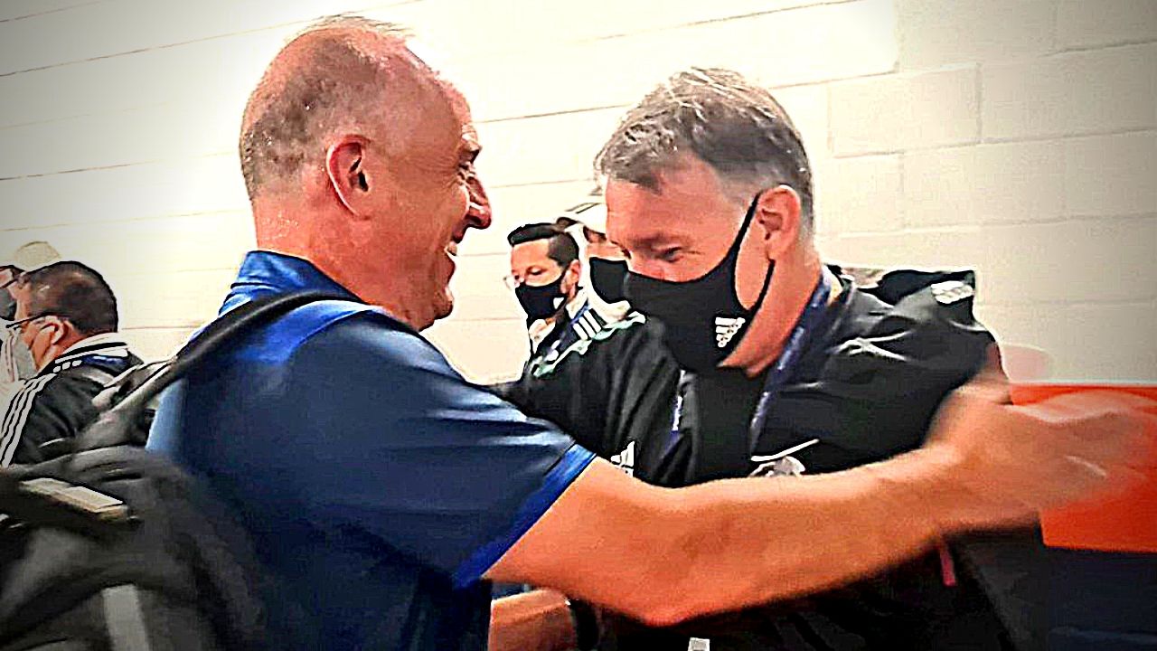 El inesperado saludo entre Fabián Coito y el Tata Martino, futuros rivales