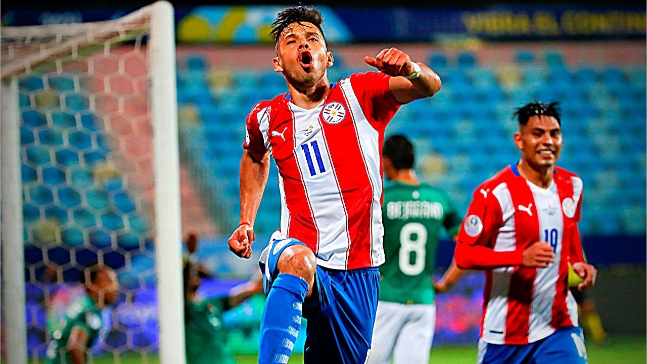Paraguay logra remontada contra Bolivia y se pone líder del Grupo A