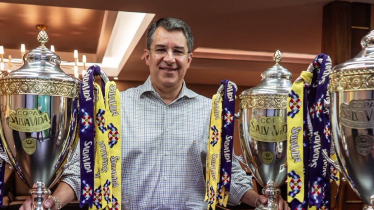 Rafael Villeda en aniversario de Olimpia: 'Sin ustedes no sería posible ser el "Rey de Copas"'