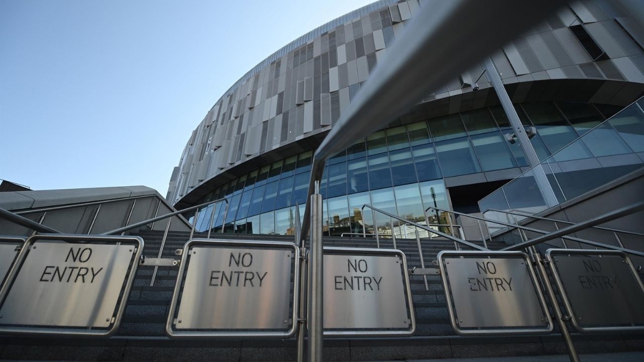 La UEFA suspende temporalmente el procedimiento contra los clubes de la Superliga