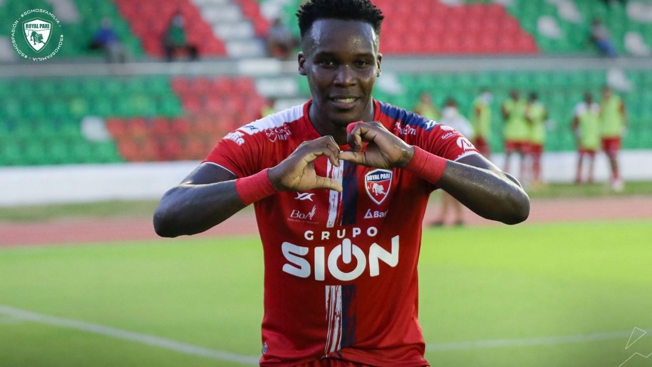 Rubilio Castillo anota con el Royal Pari en el reinicio de la Liga en Bolivia