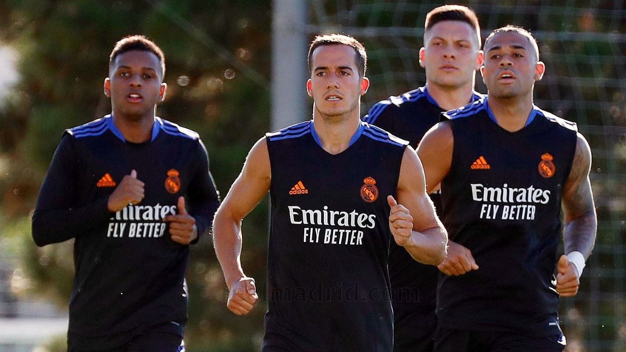 Delantero del Real Madrid es criticado por volver “gordo” al equipo español