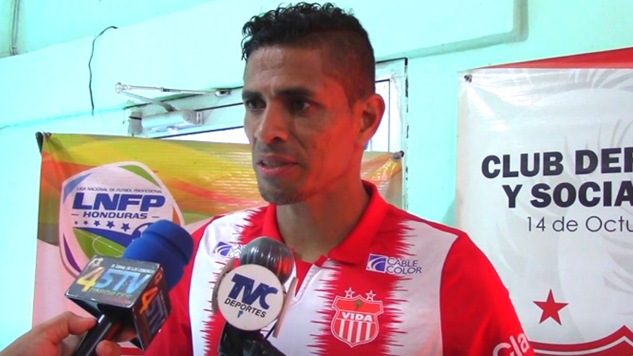 Juan Pablo Montes cree que el Vida es un nuevo comienzo para él y revela que tuvo más ofertas