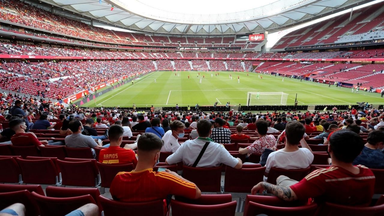 España da luz verde para el regreso del público a los estadios con ciertas restricciones
