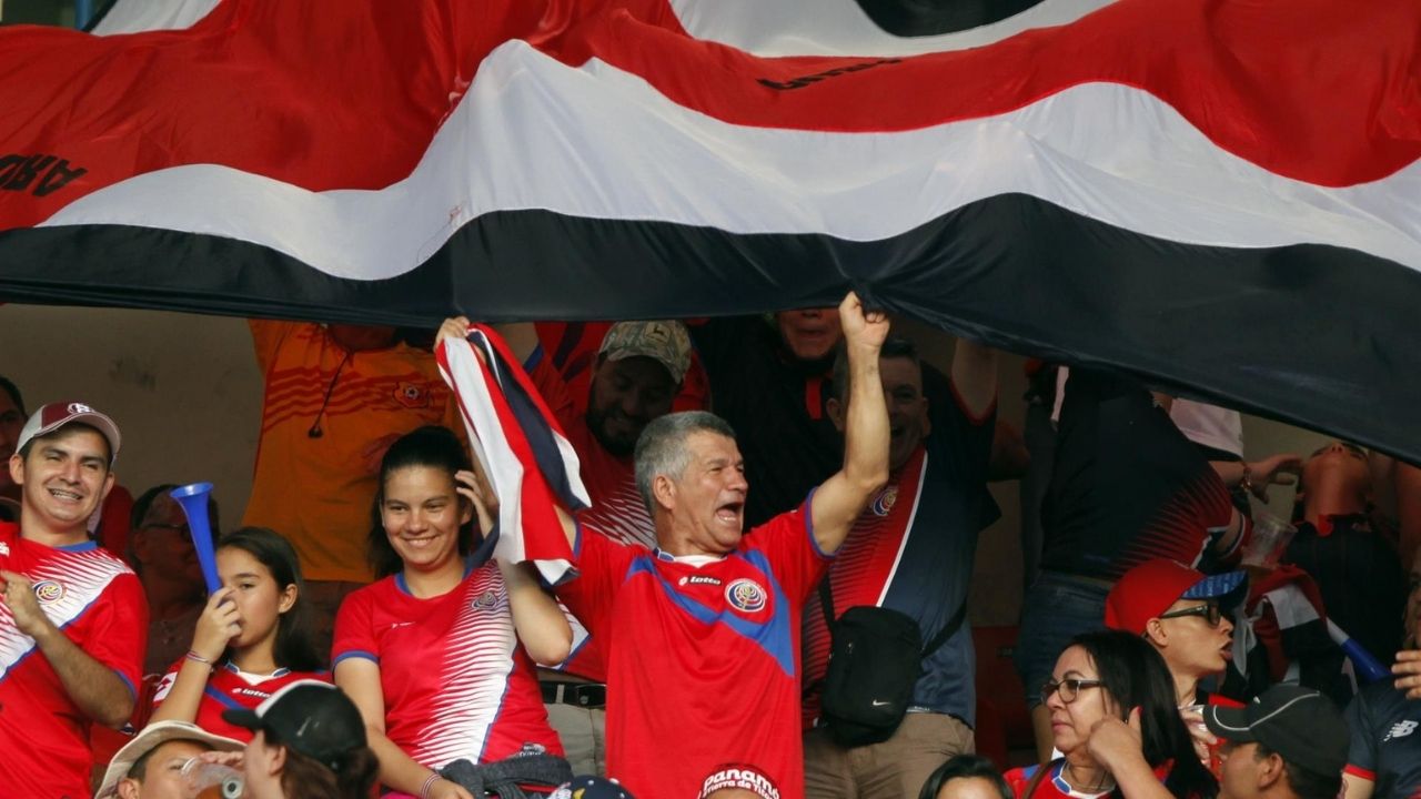Costa Rica permitirá tres mil aficionados para los partidos de la eliminatoria