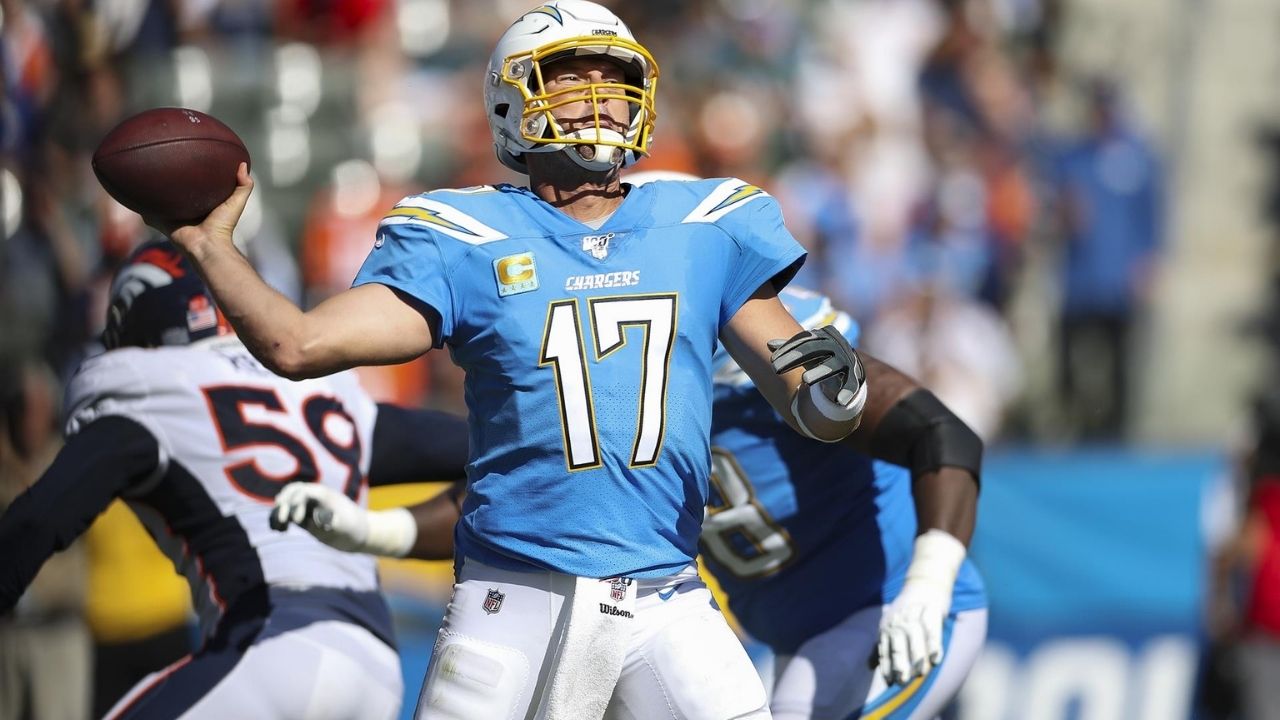 Exmariscal de campo saldrá de su retiro para regresar a jugar en la NFL