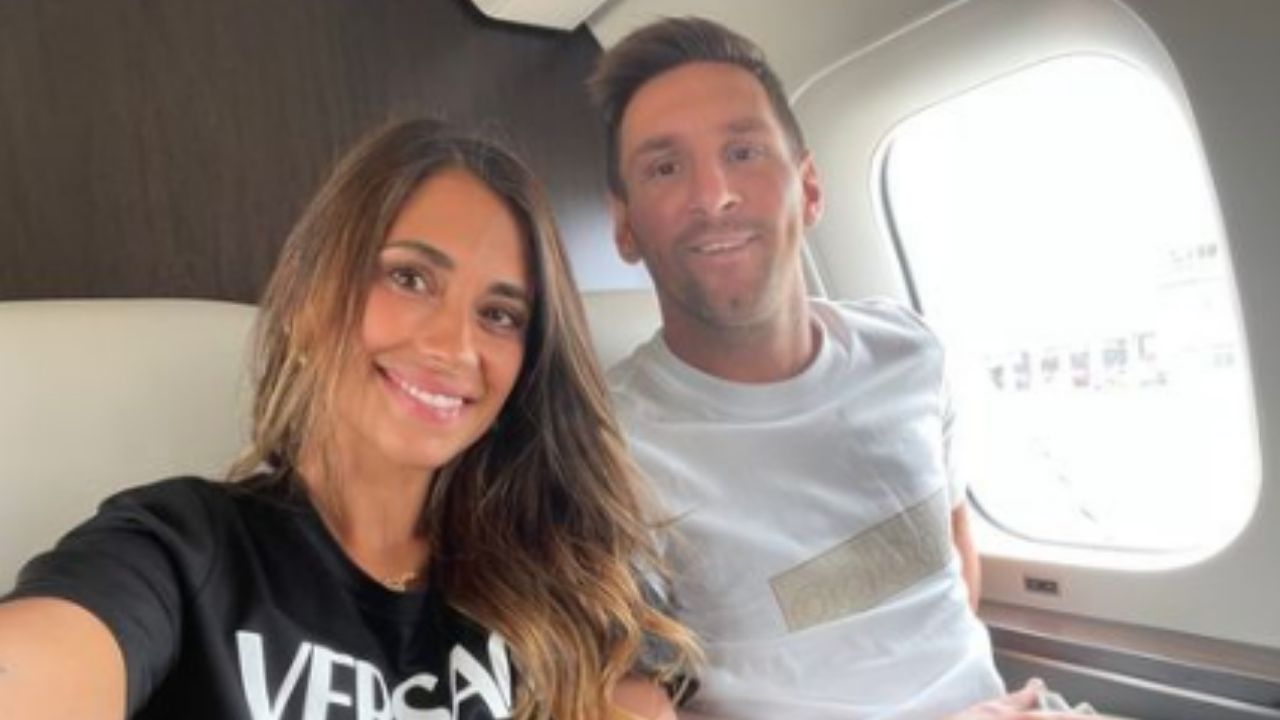 En imágenes: Lionel Messi vuela con su familia a París para firmar por el PSG