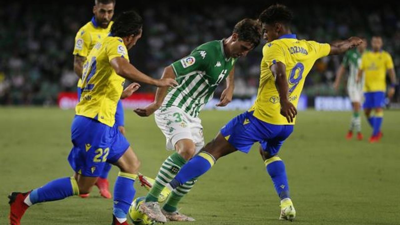 Cadistas destacan rendimiento del Choco Lozano al inicio de la Liga Española