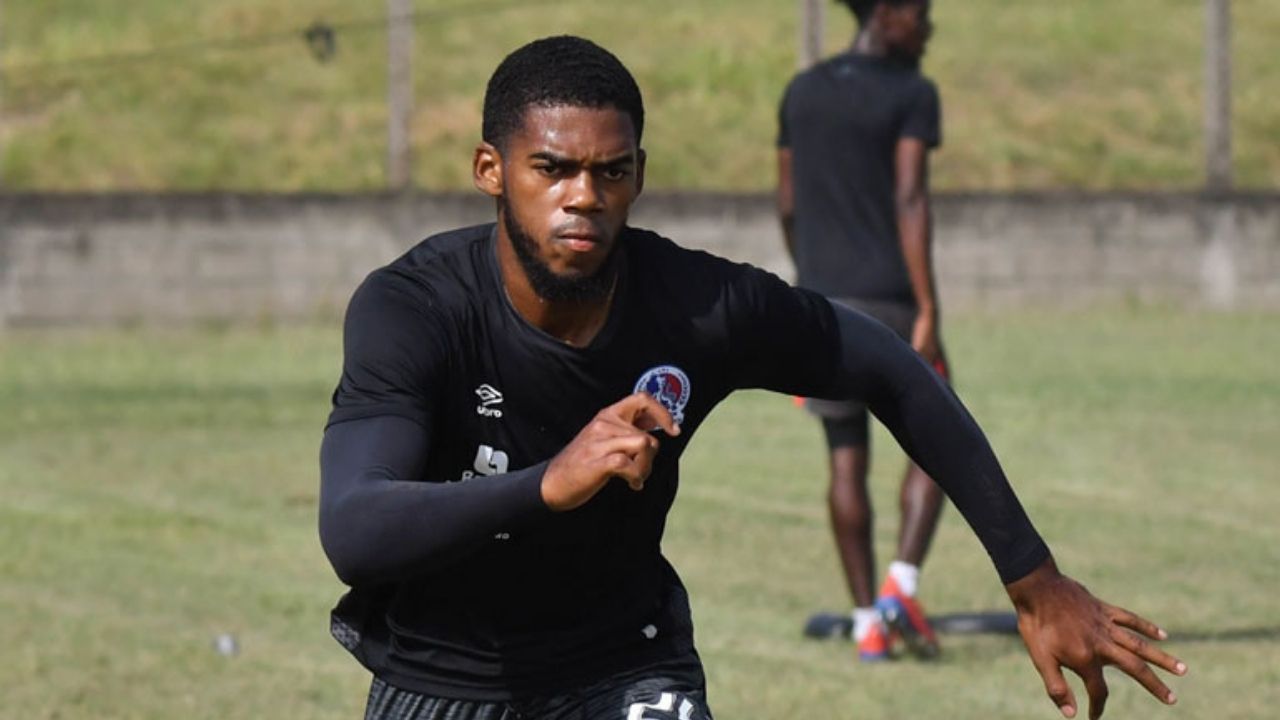 Elvin Casildo sufrió lesión en el juego que Olimpia empató frente a Vida