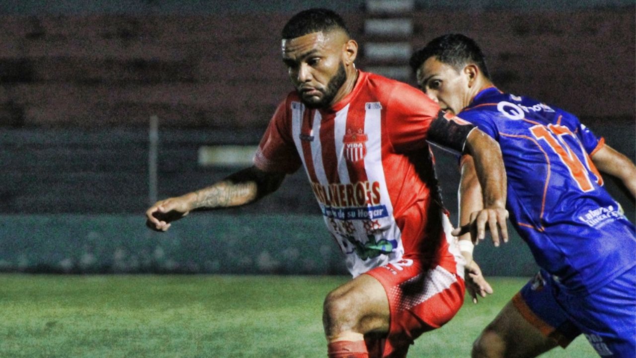 Lobos UPN con agónico, gol sacan punto de oro al Vida en La Ceiba