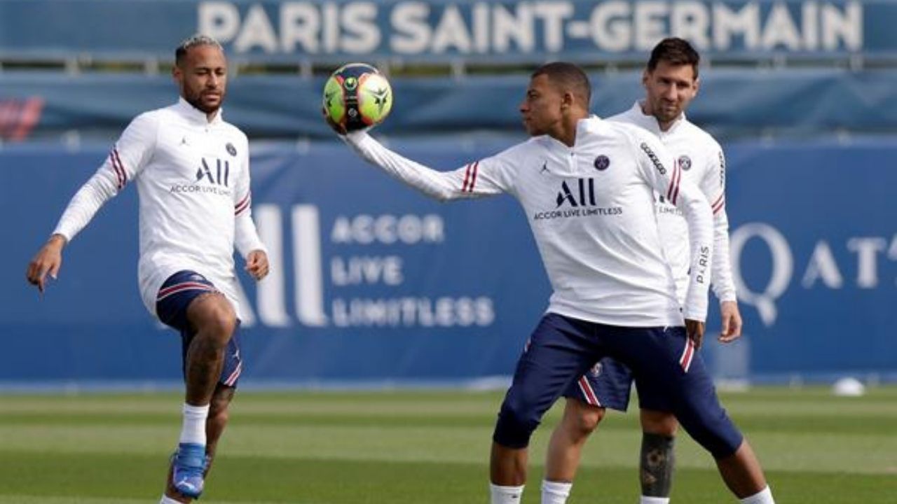 Pochettino insinúa que convocará a Mbappé y Messi para el juego ante el Reims