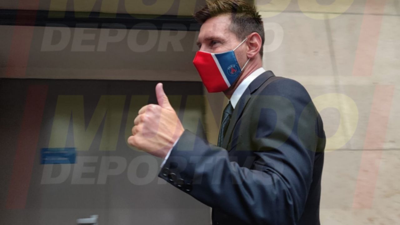 EN DIRECTO: ¡Bienvenu à París! Messi en París y ya luce los colores del PSG