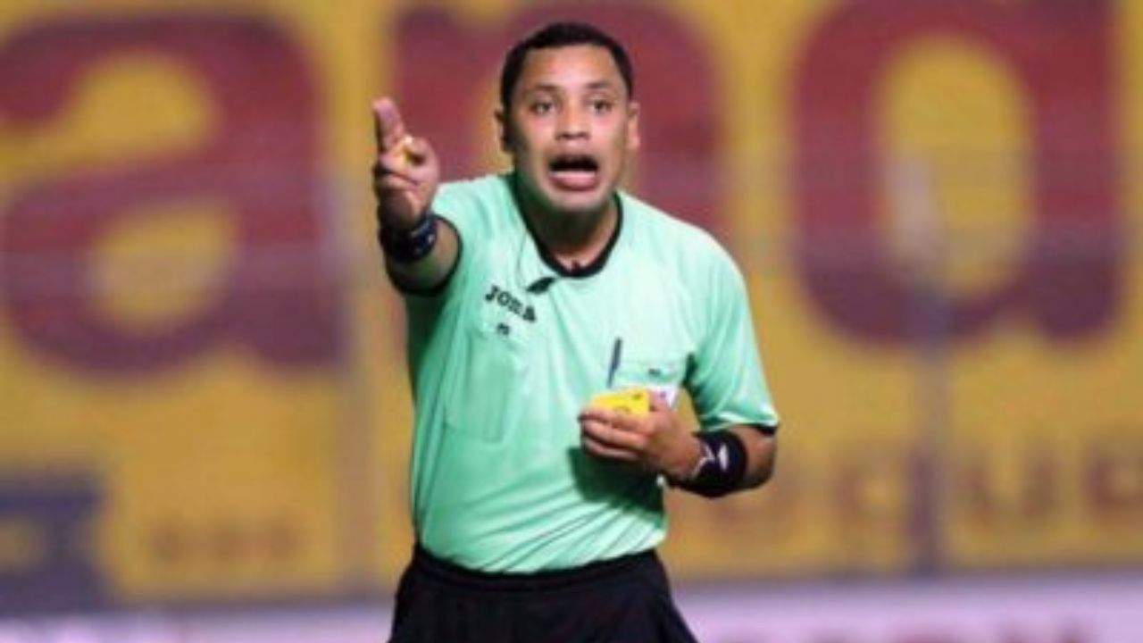 Terna hondureña pitará el duelo eliminatorio entre México y Jamaica