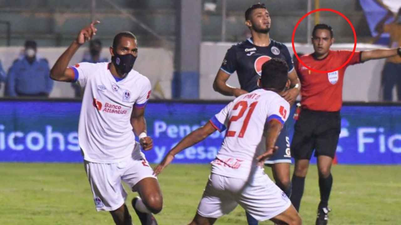 Árbitro hondureño confiesa que Liga Nacional le adeuda pago de la final del Clausura 2021