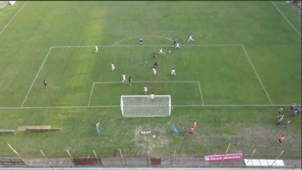Vida presume golazo de Luis Palma tras alcanzar el liderato en el torneo
