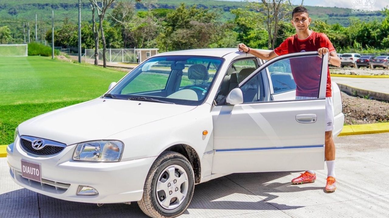 Johnny Leverón y su mensaje tras ser el afortunado ganador del carro que rifa Olimpia
