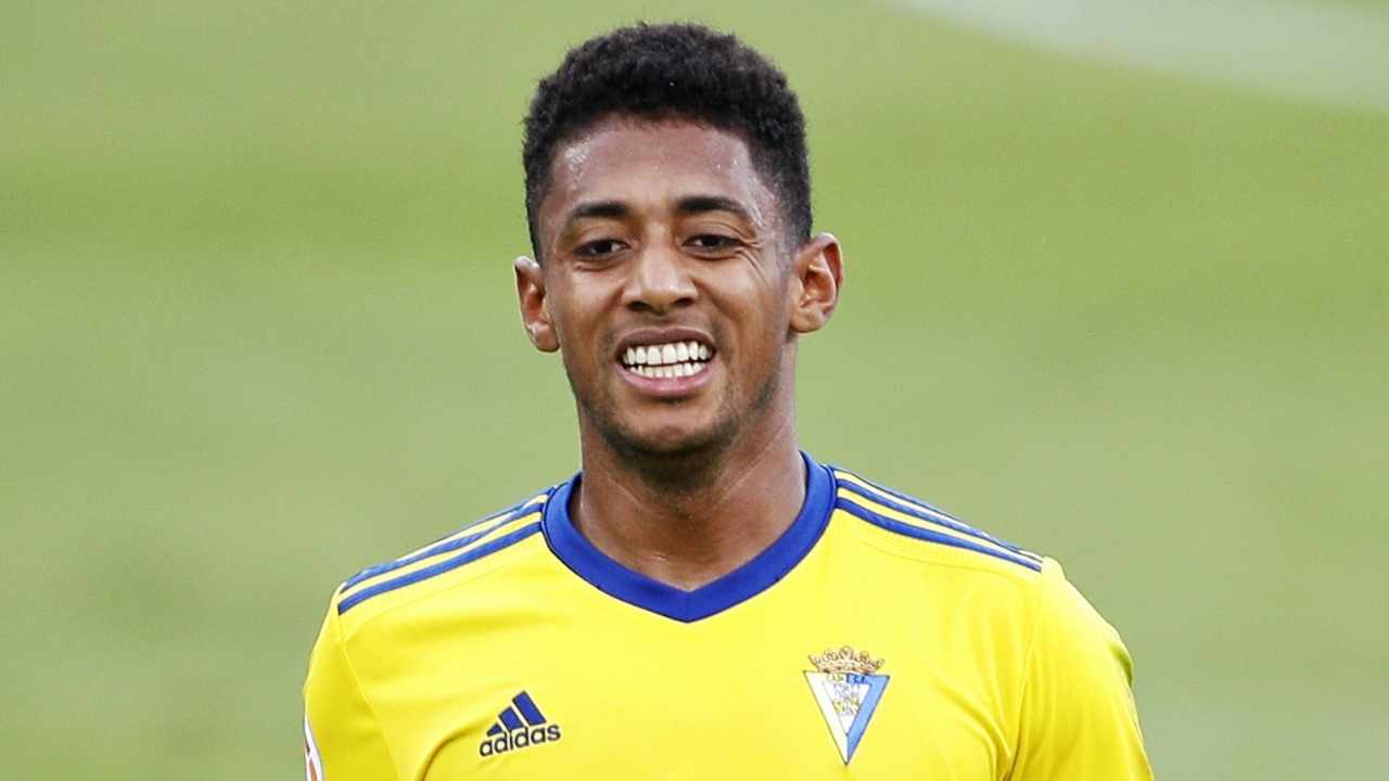 'Virus FIFA' pasa factura al Choco Lozano con el Cádiz