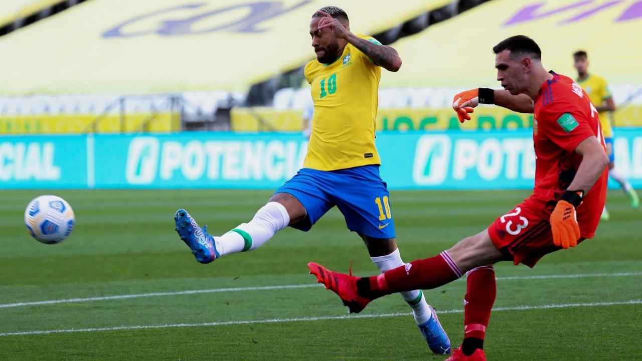 Policía de Brasil investiga a 4 argentinos que infringieron normas sanitarias