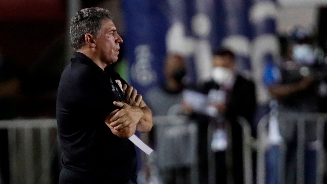 Luis Fernando Suárez pondera el punto ganado de visita en Panamá