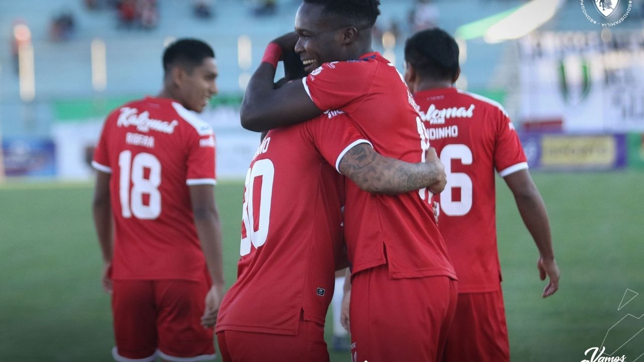 Rubilio Castillo sigue con la pólvora encendida anotando doblete con el Royal Pari