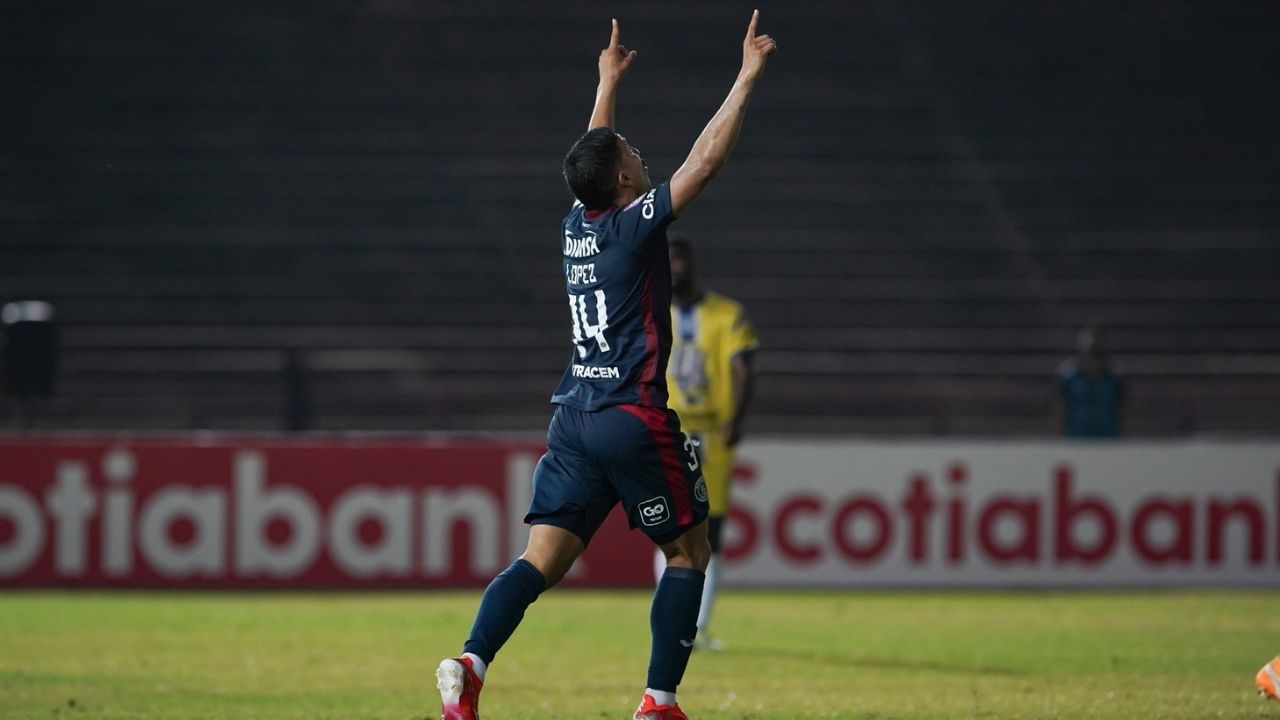 Motagua rescató un empate ante la U de Panamá con un Kevin López inspirado