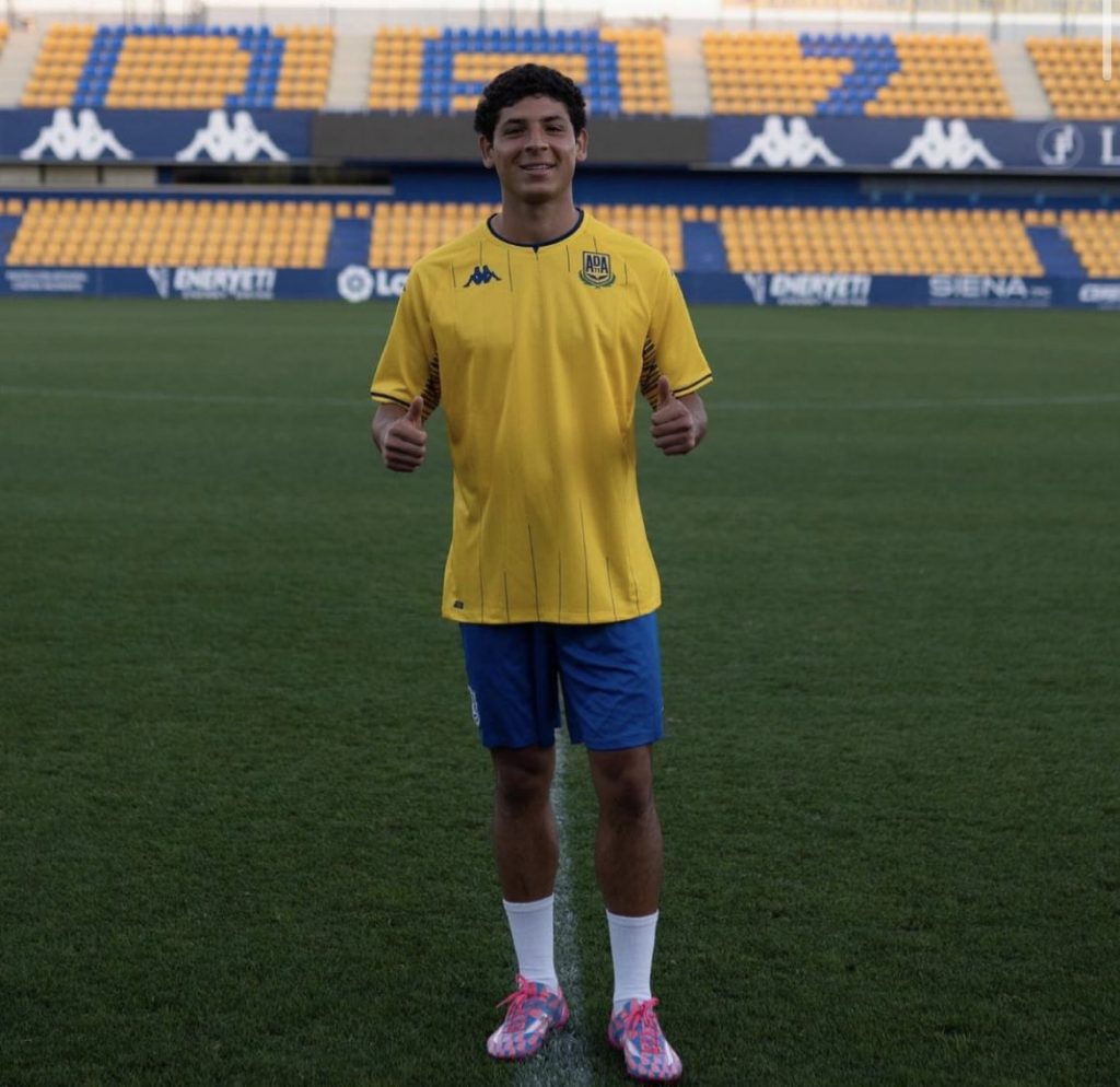 Javier Amaya con el AD Alcorcón de España