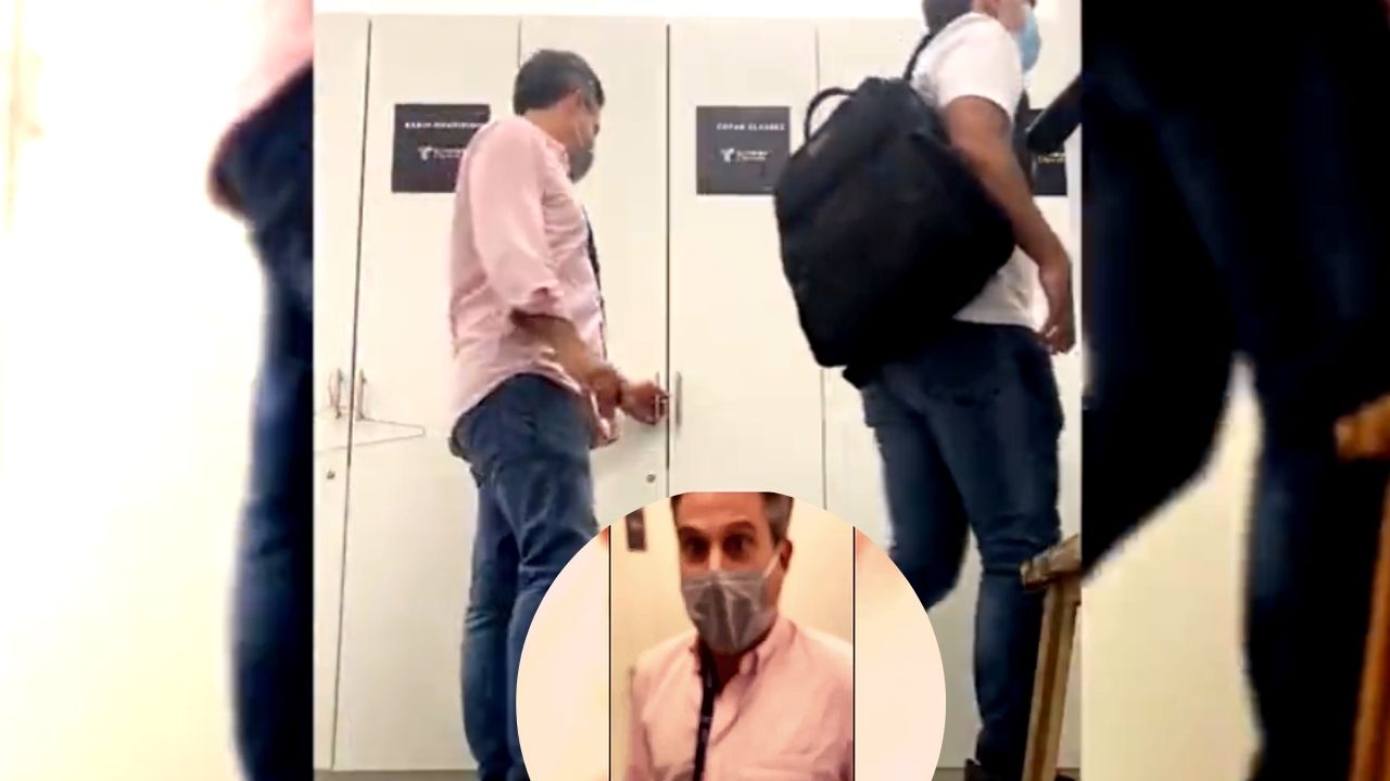 El susto de Copán Álvarez previo a la narración de un partido con sus compañeros de trabajo
