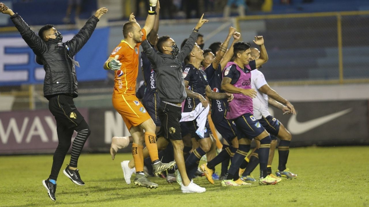 Delantero hondureño es el máximo goleador en la actual edición de la Liga Concacaf