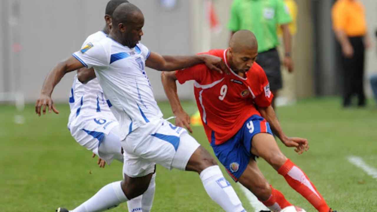 Exfigura de Costa Rica busca regresar a la selección para la eliminatoria mundialista