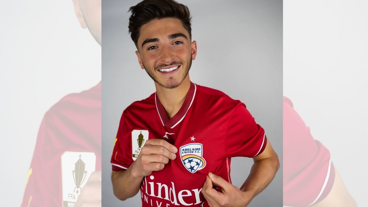 Muestras de apoyo a futbolista que anunció su homosexualidad