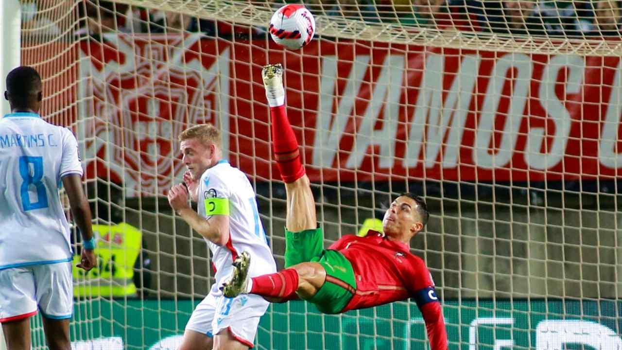 ¡Intratable! Cristiano guía a Portugal con un triplete de goles