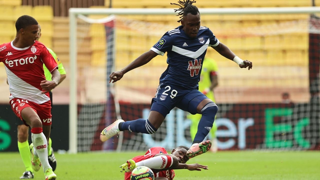 Amargo debut de Alberth Elis con el Girondins al caer 0-3 ante el Mónaco