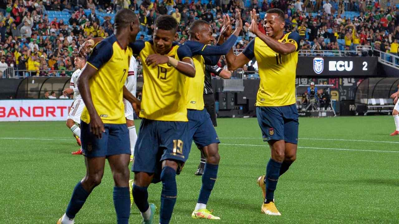 La selección de México pierde en partido amistoso ante Ecuador