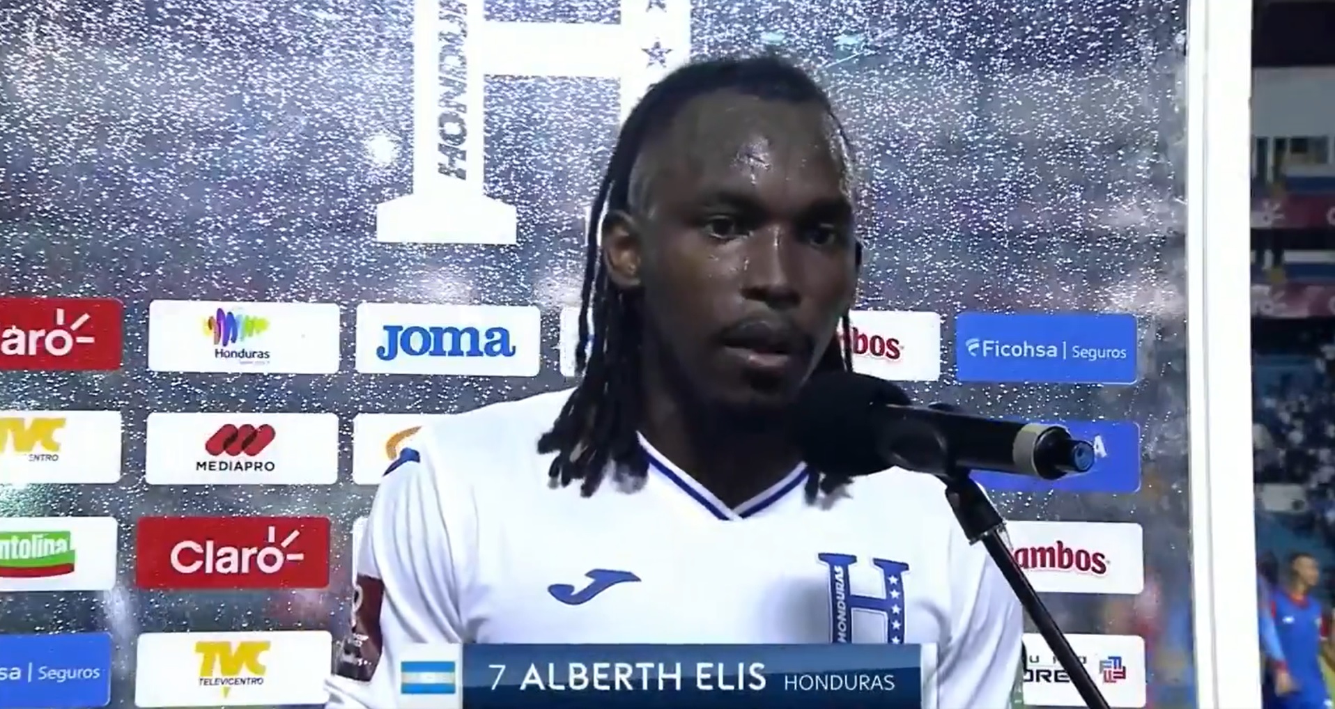 Alberth Elis: 'Vamos a México a buscar traer puntos a casa'