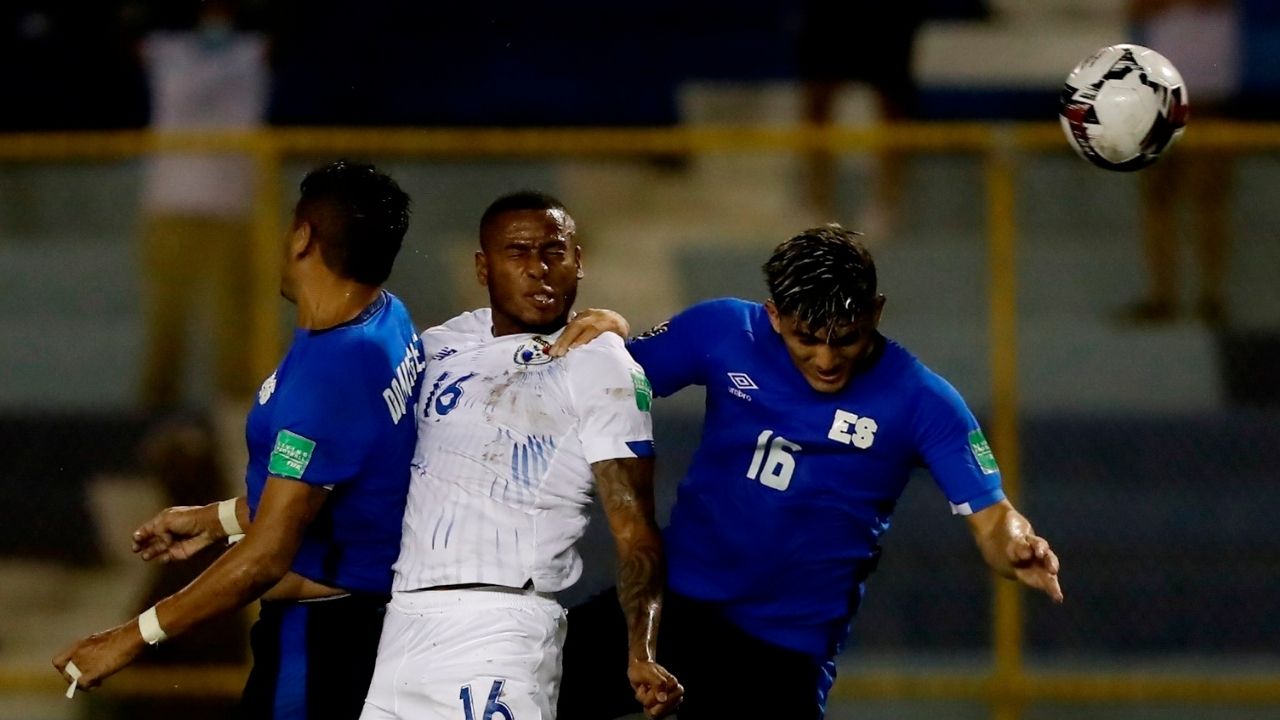 El Salvador saca un triunfo de oro en su casa contra Panamá y escala en la octogonal