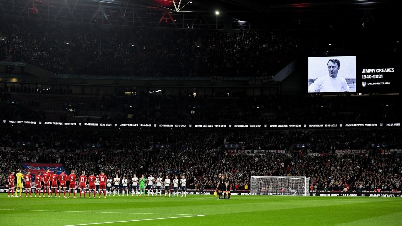 UEFA sanciona a Inglaterra con dos partidos a puerta cerrada