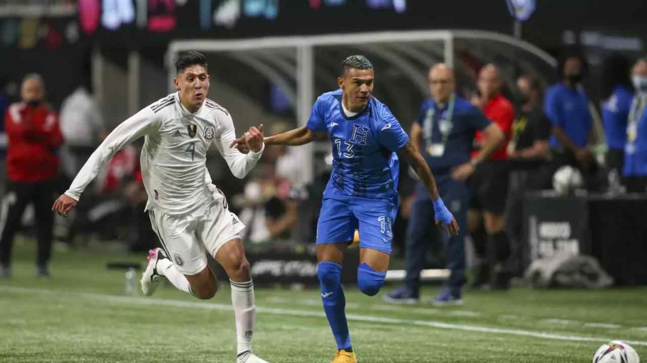 Kervin Arriaga con 'novia' en la MLS