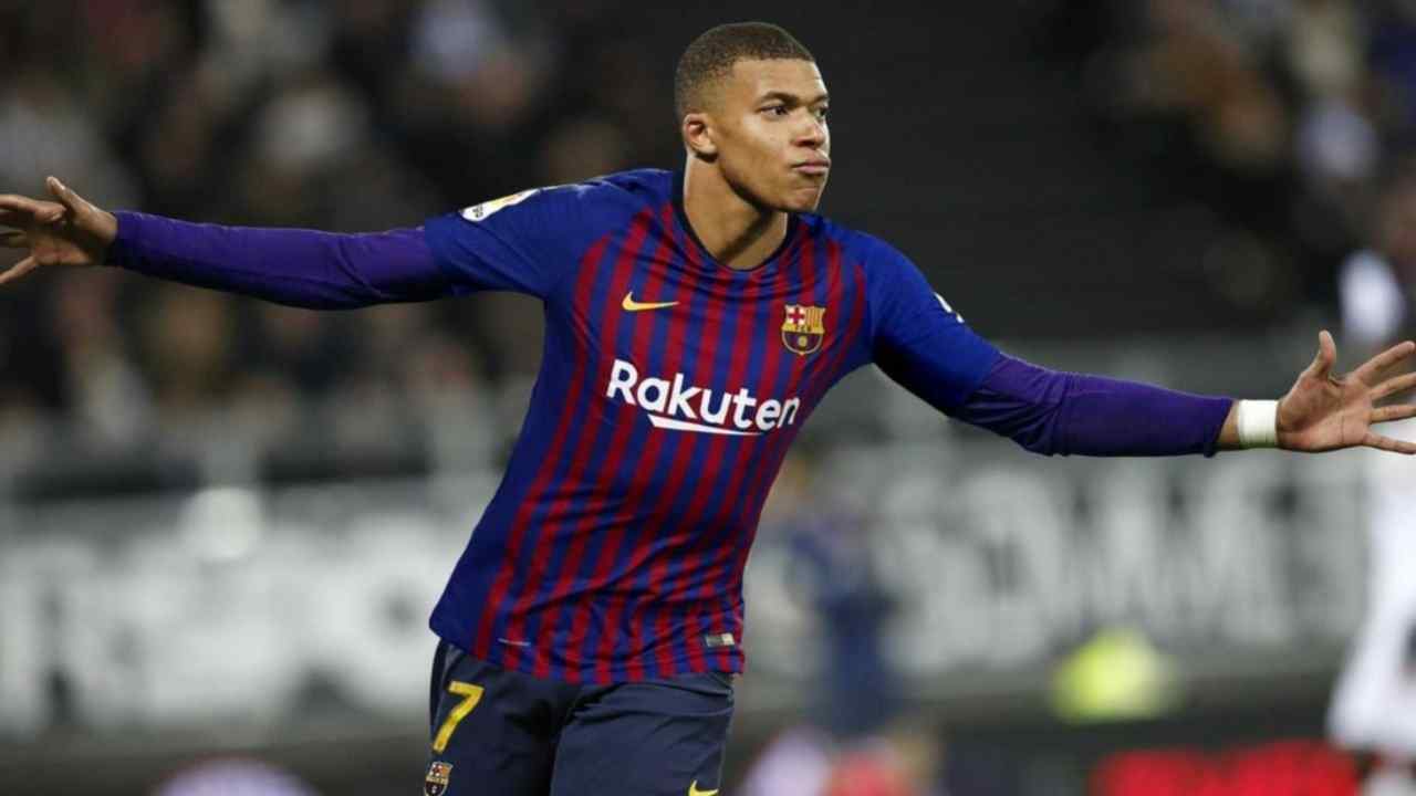 Barcelona iría por Mbappé con tremenda oferta, según medio español
