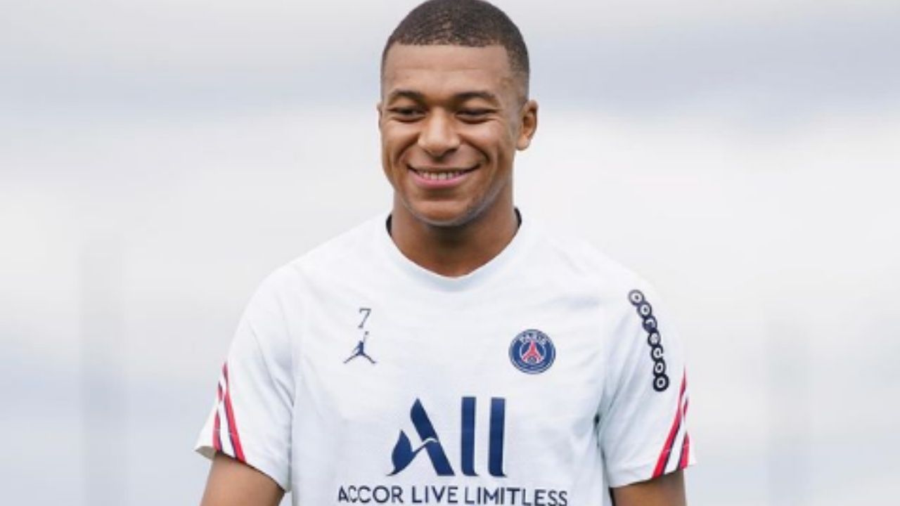 Florentino Pérez: "En enero tendremos noticias de Mbappé"