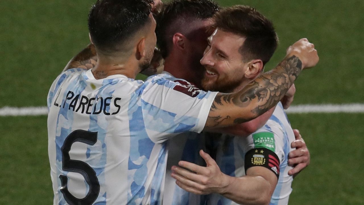 Messi lidera goleada de Argentina a Uruguay en el clásico del Río de la Plata en la eliminatoria de Conmebol